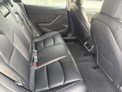 Used 2022 Tesla Model 3 Long Range AWD/4WD image 19
