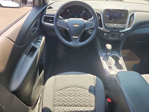 Used 2024 Chevrolet Equinox LT AWD/4WD image 11