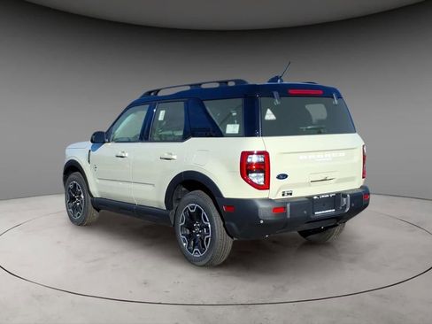 New 2025 Ford Bronco Sport Outer Banks image 3