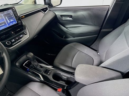 Used 2020 Toyota Corolla LE FWD image 21