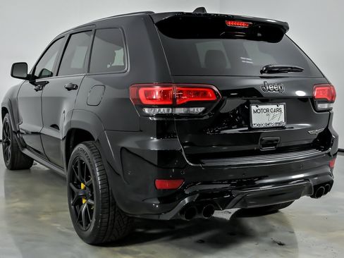 Used 2021 Jeep Grand Cherokee Trackhawk image 9
