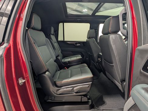Used 2025 GMC Yukon XL AT4 w/ AT4 Premium Package image 22
