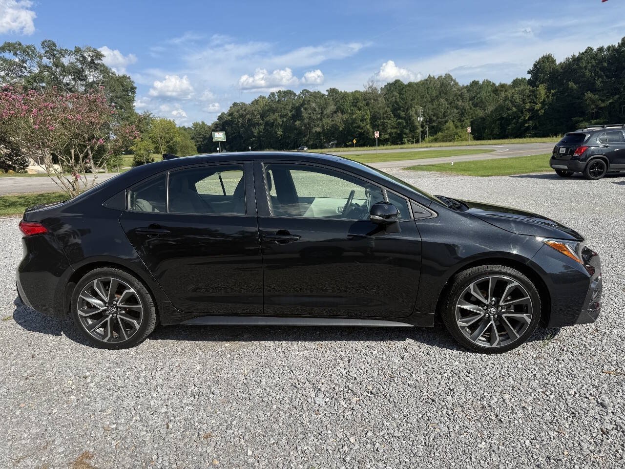 Used 2021 Toyota Corolla SE FWD image 5