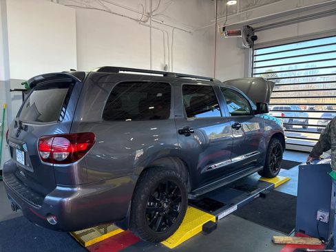 Used 2021 Toyota Sequoia Nightshade image 4