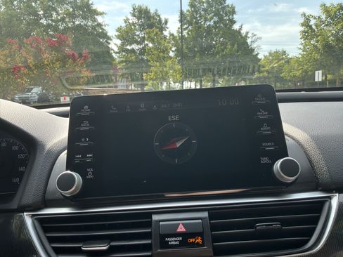 Used 2019 Honda Accord Sport image 24