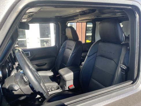 Used 2021 Jeep Wrangler Unlimited Sahara image 11