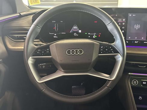 Used 2025 Audi Q5 Premium Plus w/ Premium Plus AWD/4WD image 18
