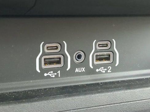 Certified 2026 RAM 3500 Big Horn AWD/4WD image 25