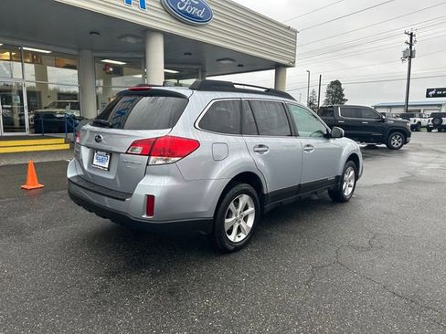 Used 2014 Subaru Outback 2.5i Limited image 3