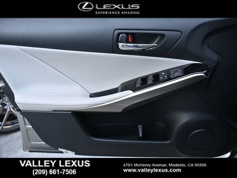 Used 2016 Lexus IS 200t image 15