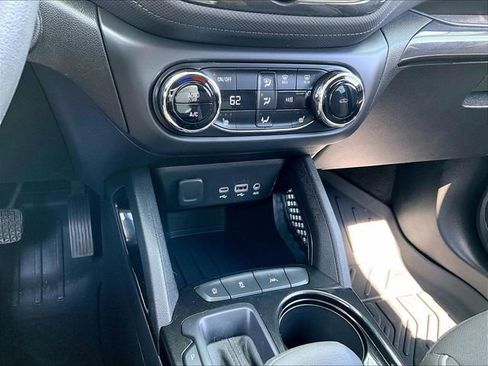 Certified 2022 Chevrolet TrailBlazer LT w/ Convenience Package image 26