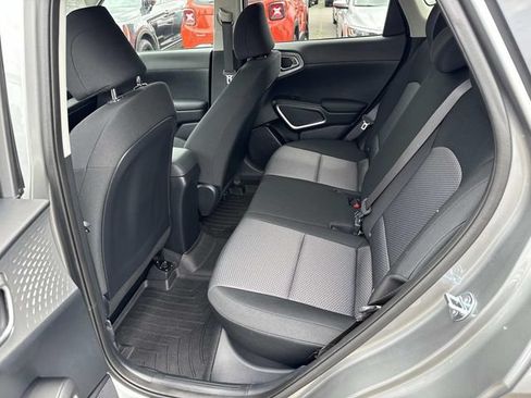 Used 2024 Kia Soul LX w/ Option Group 015 FWD image 16