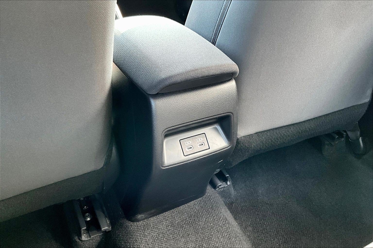Used 2025 Toyota Corolla LE w/ Convenience Package FWD image 9