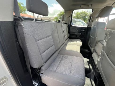 Used 2015 Chevrolet Silverado 2500 W/T w/ WT Convenience Package AWD/4WD image 12