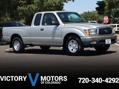 Used 2002 Toyota Tacoma 2WD Xtracab w/ SR5 Pkg w/ Chrome Pkg image 1