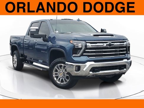 Used 2025 Chevrolet Silverado 2500 LTZ w/ LTZ Premium Package image 1