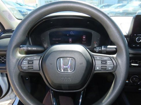 Used 2023 Honda Accord EX image 24