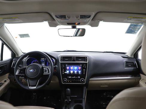 Used 2018 Subaru Outback 2.5i Limited image 13
