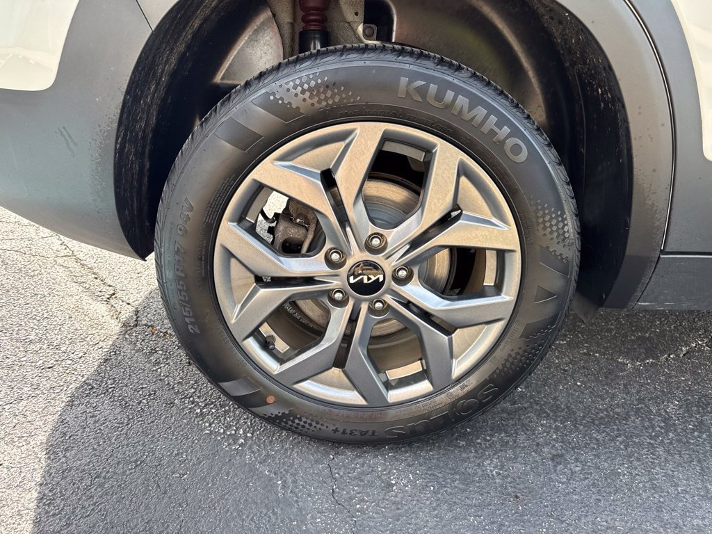 Used 2024 Kia Seltos S AWD/4WD image 49