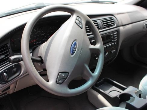 Used 2002 Ford Taurus SE image 21