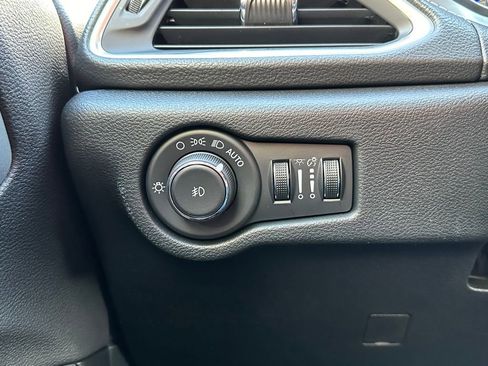 New 2026 Chrysler Pacifica Limited w/ S Appearance Package image 26