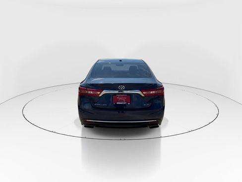 Used 2017 Toyota Avalon XLE Plus FWD image 7