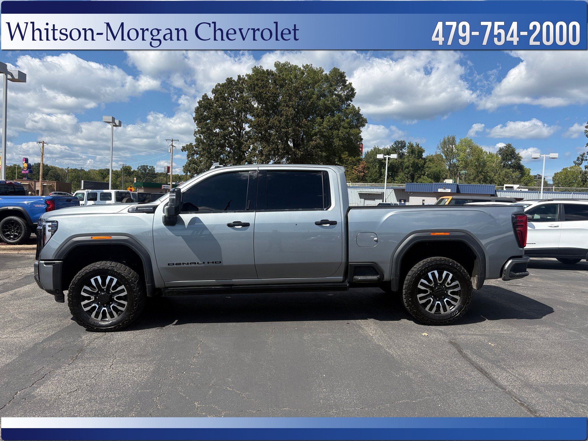 Used 2024 GMC Sierra 2500 Denali Ultimate AWD/4WD image 8