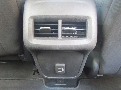 Used 2019 Chevrolet Equinox LT AWD/4WD image 14