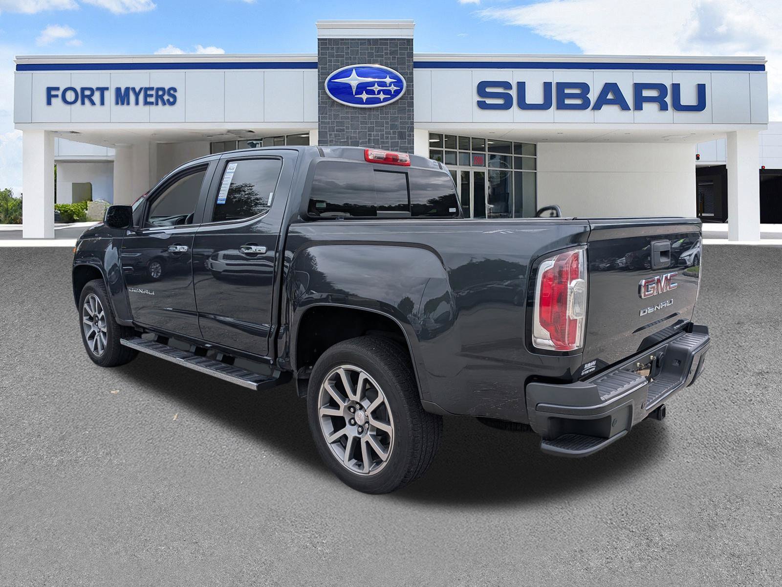 Used 2022 GMC Canyon Denali RWD image 6