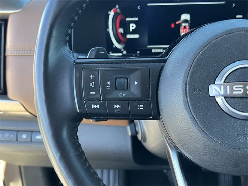 Certified 2024 Nissan Pathfinder Platinum image 11