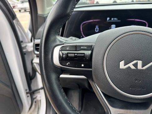 Used 2023 Kia Sportage EX FWD image 22