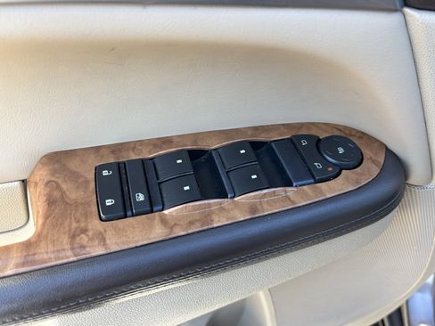 Used 2012 Buick Enclave Leather image 11