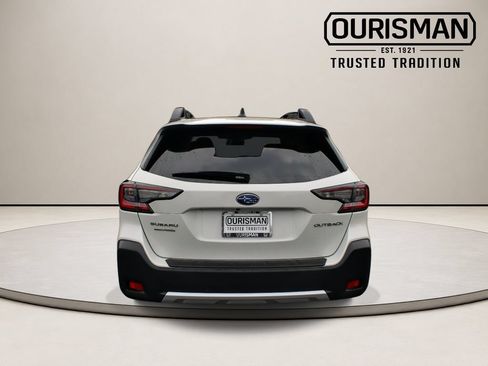 Used 2023 Subaru Outback Limited AWD/4WD image 8