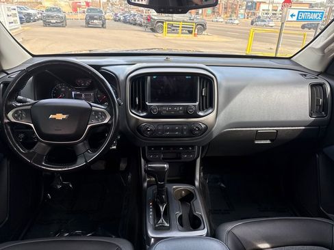 Used 2017 Chevrolet Colorado Z71 image 12