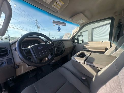 Used 2010 Ford F250 XLT image 29