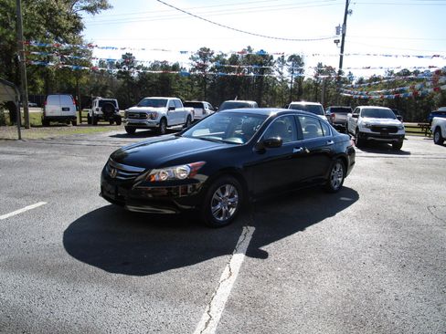 Used 2011 Honda Accord LX-P image 3