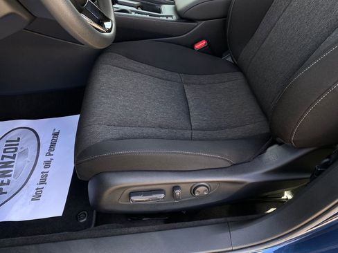 Used 2025 Honda Accord SE image 11