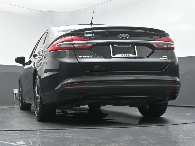 Used 2018 Ford Fusion SE w/ Equipment Group 201A FWD image 57
