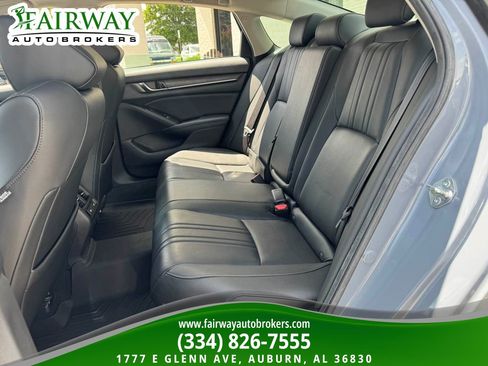 Used 2021 Honda Accord Touring image 11
