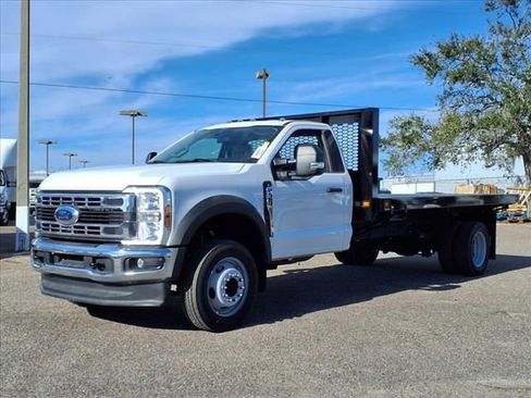 Certified 2024 Ford F550 2WD Regular Cab Super Duty image 3