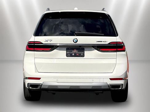 Used 2023 BMW X7 xDrive40i AWD/4WD image 5