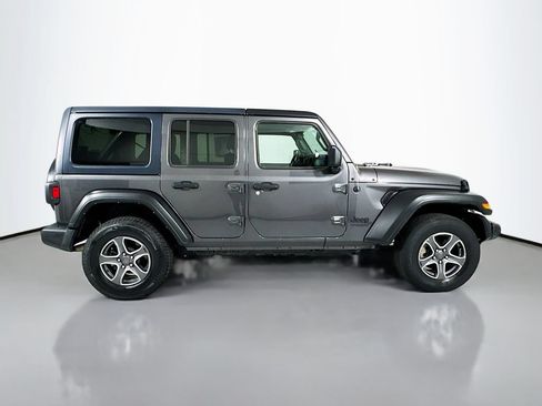 Used 2022 Jeep Wrangler Unlimited Sport AWD/4WD image 8