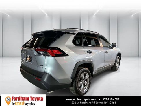 Certified 2025 Toyota RAV4 XLE image 4