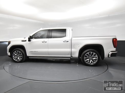 Used 2024 GMC Sierra 1500 Denali w/ Denali Reserve Package image 3