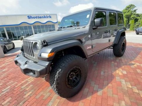 Used 2020 Jeep Wrangler Unlimited Sport S AWD/4WD image 5