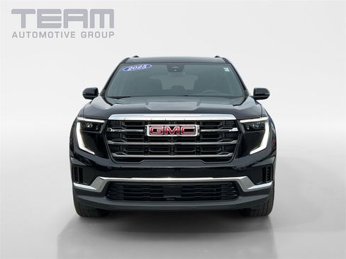 Used 2025 GMC Acadia Elevation image 2