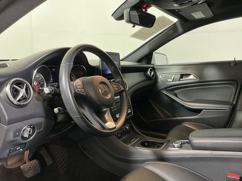 Used 2019 Mercedes-Benz CLA 250 image 21