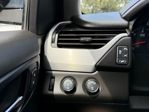 Used 2019 GMC Yukon XL SLT AWD/4WD image 33