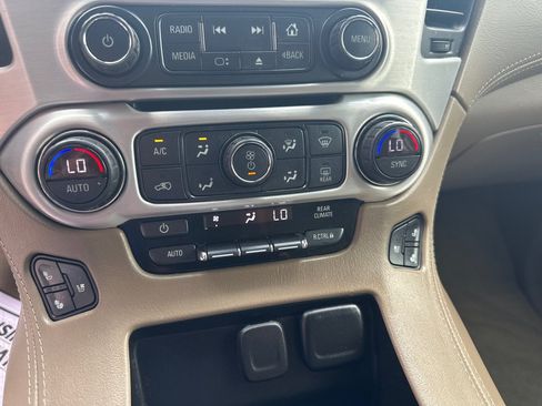 Used 2018 GMC Yukon SLT w/ Open Road Package AWD/4WD image 26