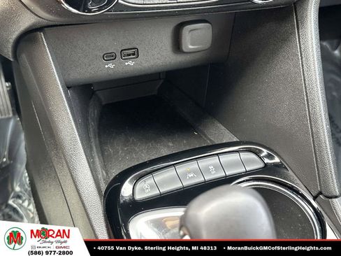 Certified 2024 Buick Encore GX Preferred FWD image 28